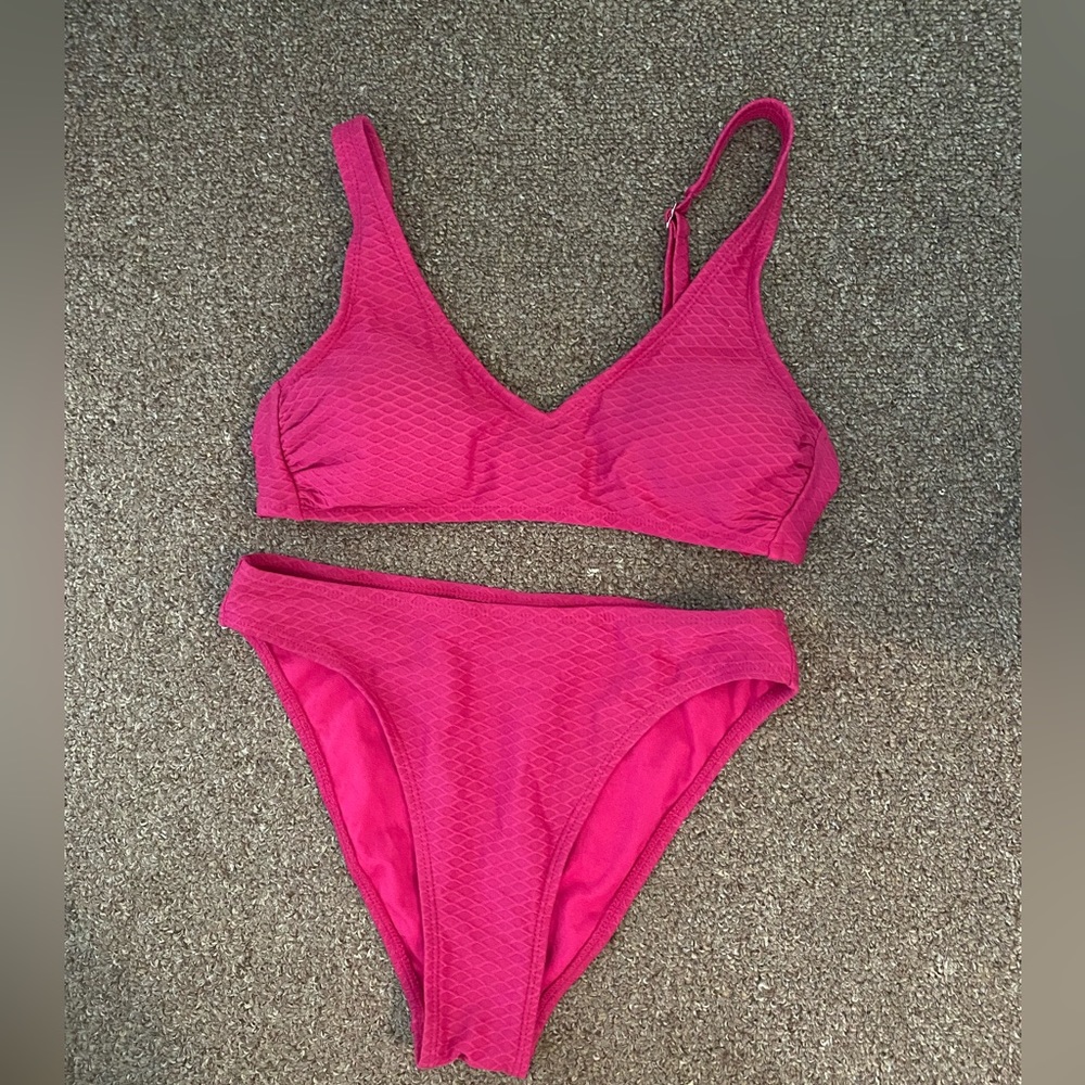 Fushia bikini